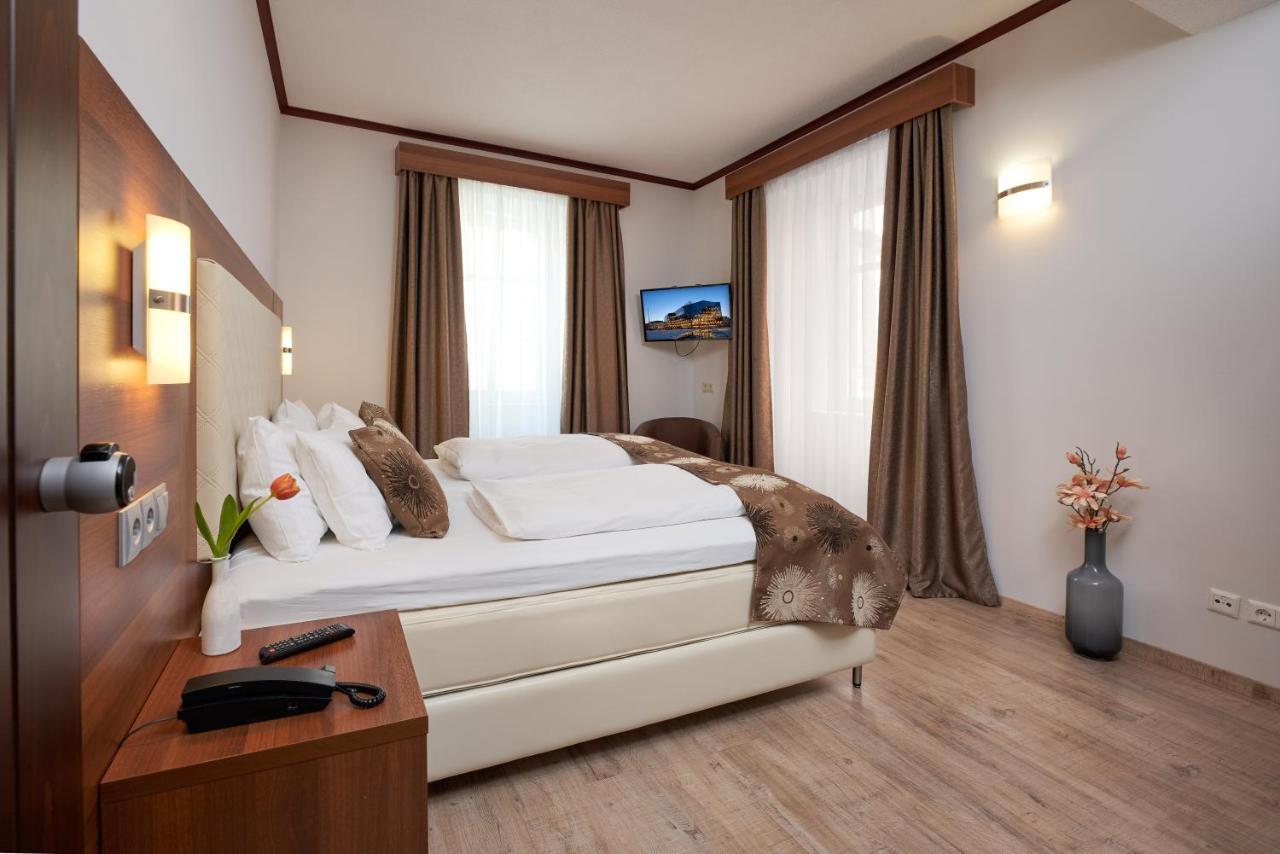 Hotel Meyerhof Lorrach Ngoại thất bức ảnh