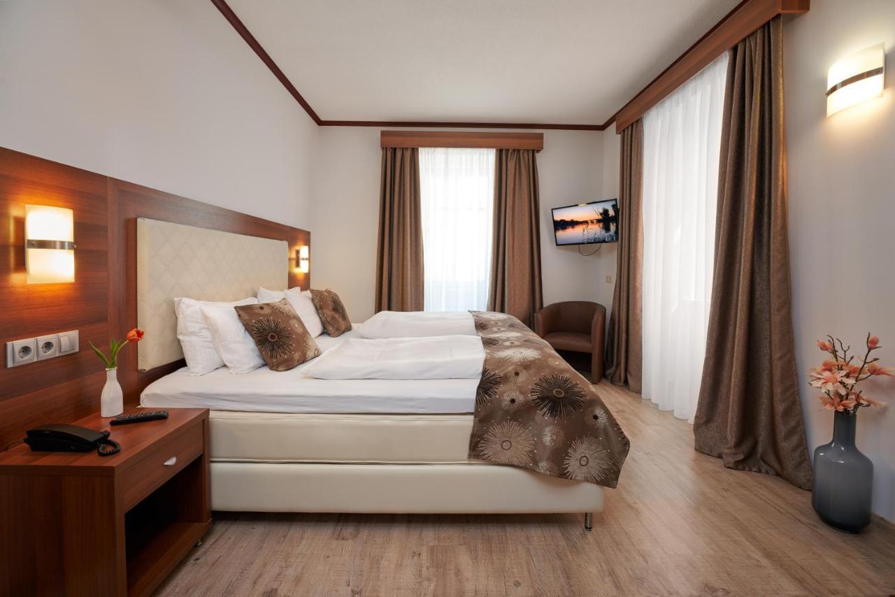 Hotel Meyerhof Lorrach Ngoại thất bức ảnh