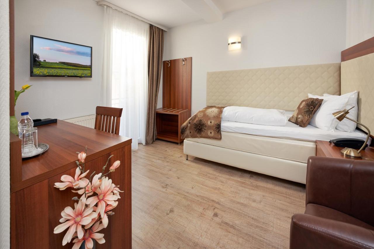 Hotel Meyerhof Lorrach Ngoại thất bức ảnh