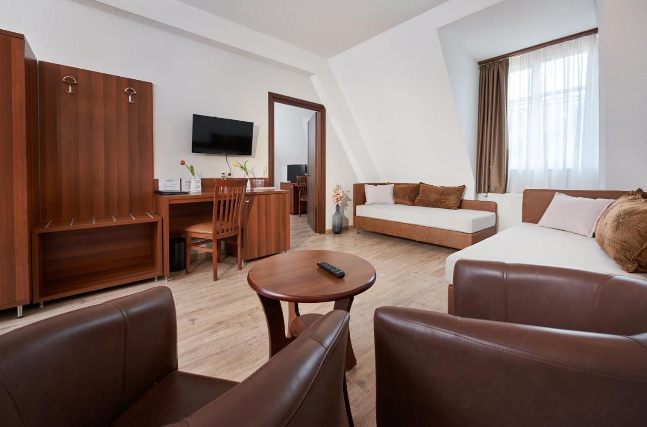 Hotel Meyerhof Lorrach Ngoại thất bức ảnh
