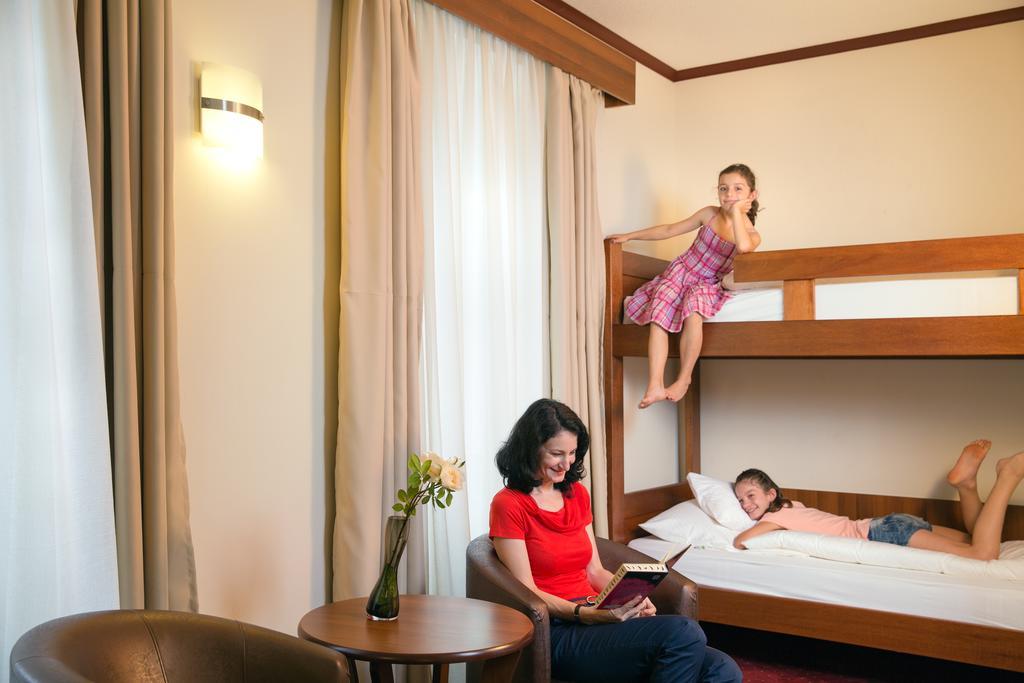 Hotel Meyerhof Lorrach Phòng bức ảnh